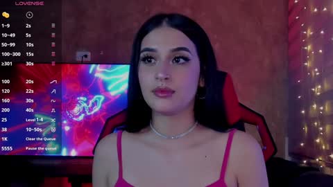Snapshot of charlotte_greys chatting on February 2025 04:03:02 AM Charlotte online show from February 2025 04:03:02 AM