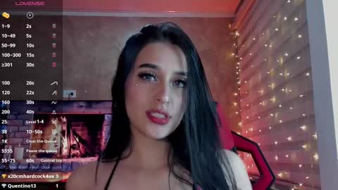 Snapshot of charlotte_greys chatting on March 2025 01:47:01 AM Charlotte online show from March 2025 01:47:01 AM