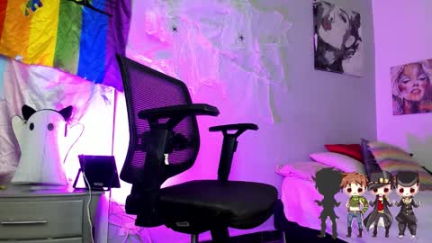 Charlie  online show from October 2025 04:08:02 AM