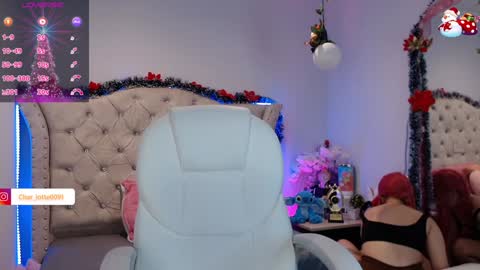 Snapshot of charlotte_jones__1 chatting on December 2024 11:40:01 AM Charlotte online show from December 2024 11:40:01 AM