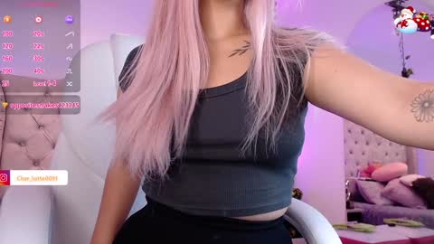Snapshot of charlotte_jones__1 chatting on January 2025 11:26:02 AM Charlotte online show from January 2025 11:26:02 AM