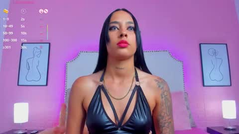 Charlotte online show from November 2025 08:38:02 PM