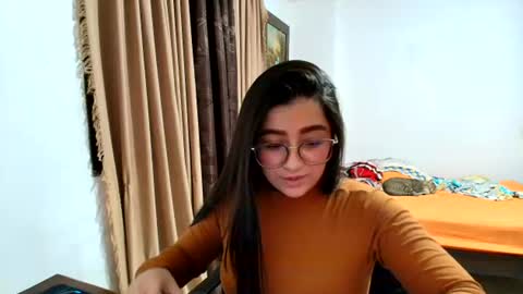 Snapshot of charlotte_richardson chatting on June 2026 01:36:02 AM charlotte_richardson online show from June 2026 01:36:02 AM
