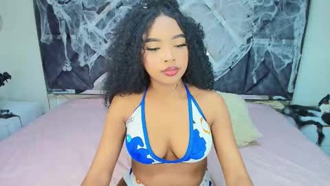 charlotte_walker1 online show from October 2025 04:26:01 AM