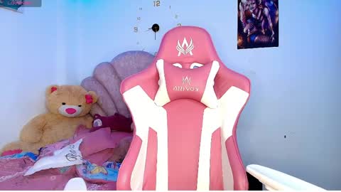 charlotte_walker1 online show from April 2026 12:23:01 AM