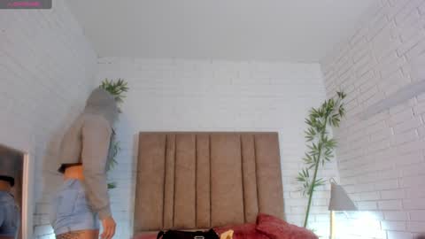 Snapshot of charlotte_whitee1 chatting on December 2024 11:22:02 AM Charlotte Everyday From 0700 to 1300 Col Time online show from December 2024 11:22:02 AM
