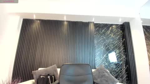 Snapshot of charlotte_whitee1 chatting on March 2025 11:20:01 AM Charlotte Everyday From 0700 to 1300 Col Time online show from March 2025 11:20:01 AM