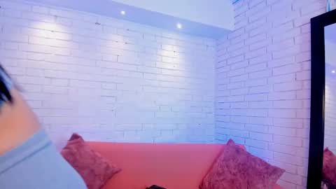 Snapshot of charlotte_whitee1 chatting on September 2025 11:34:02 AM Charlotte Everyday From 0700 to 1300 Col Time online show from September 2025 11:34:02 AM