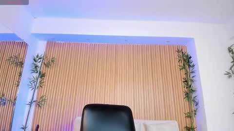 Snapshot of charlotte_whitee1 chatting on October 2025 11:33:02 AM Charlotte Everyday From 0700 to 1300 Col Time online show from October 2025 11:33:02 AM