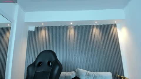 Snapshot of charlotte_whitee1 chatting on October 2025 11:54:01 AM Charlotte Everyday From 0700 to 1300 Col Time online show from October 2025 11:54:01 AM