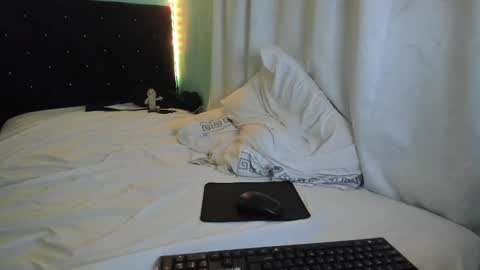 charlotte_xc online show from February 2025 05:45:01 AM