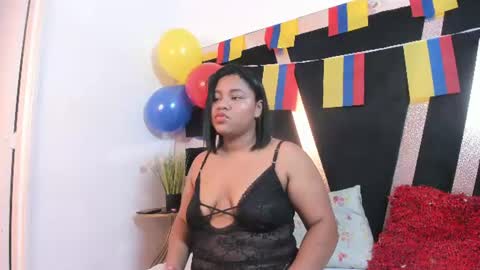 Snapshot of charlottebello_ chatting on June 2026 12:29:02 PM charlottebello_ online show from June 2026 12:29:02 PM