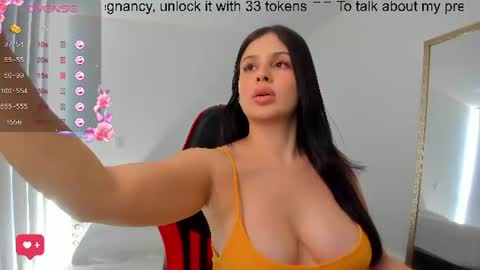 Snapshot of charlottecamgirls chatting on June 2026 04:50:02 PM Katherine online show from June 2026 04:50:02 PM