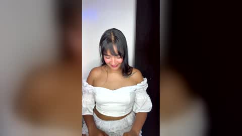 charlottekiss99 online show from April 2026 03:28:02 PM