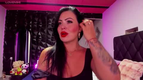 Snapshot of charlottemeyerr chatting on November 2025 09:59:01 PM charlot online show from November 2025 09:59:01 PM