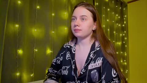 Kira online show from January 2025 07:35:02 PM