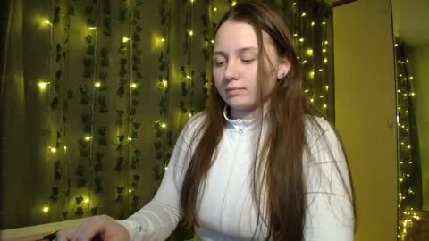 Kira online show from January 2025 07:39:01 PM
