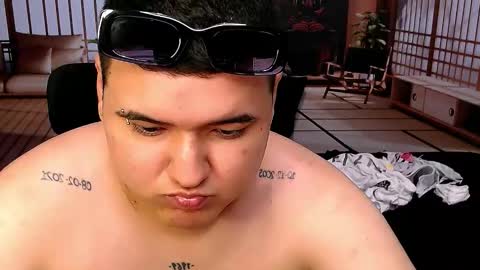 charlyandlaura online show from October 2025 08:19:01 PM