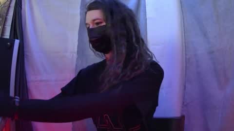 charly dest online show from October 2025 01:52:01 PM