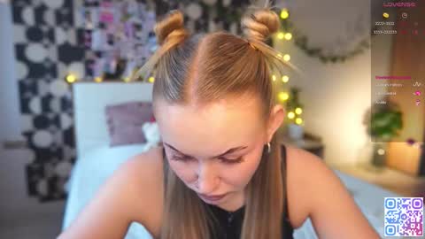 my fansly Charming daisy              My Wishlist  for new toys     online show from January 2026 10:08:02 AM