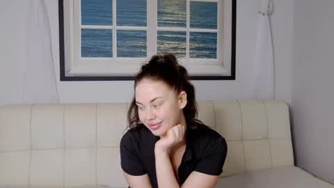 charming_lolla online show from October 2025 12:01:02 AM