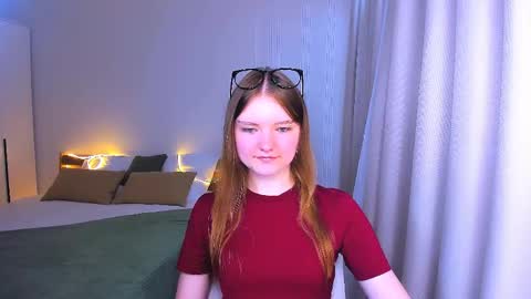 Snapshot of charminglookeva chatting on June 2026 04:23:01 AM Im Eva online show from June 2026 04:23:01 AM