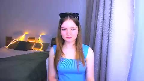 Snapshot of charminglookeva chatting on June 2026 04:13:01 AM Im Eva online show from June 2026 04:13:01 AM