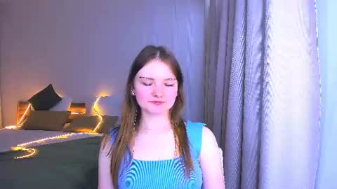 Snapshot of charminglookeva chatting on June 2026 09:14:01 AM Im Eva online show from June 2026 09:14:01 AM