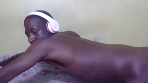 Snapshot of charmzboy chatting on October 2025 09:01:01 PM charmzboy online show from October 2025 09:01:01 PM