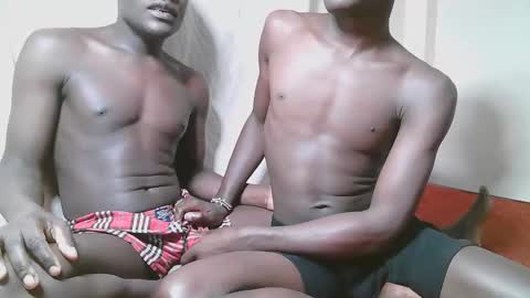 Snapshot of charmzboy chatting on November 2025 01:09:02 PM charmzboy online show from November 2025 01:09:02 PM