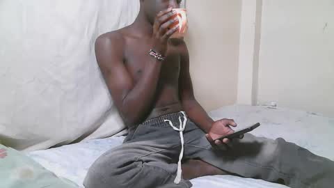 Snapshot of charmzboy chatting on November 2025 02:56:02 AM charmzboy online show from November 2025 02:56:02 AM