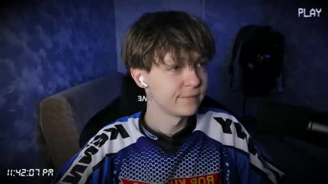 lynxy online show from September 2025 08:42:01 PM