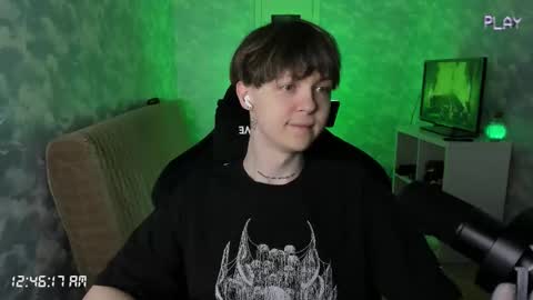 lynxy online show from October 2025 09:46:02 PM