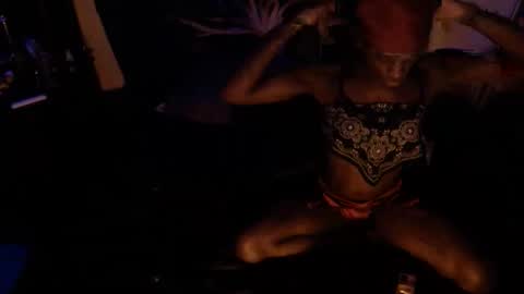 Snapshot of charr1barr chatting on November 2025 05:35:01 AM Miss Chocolate online show from November 2025 05:35:01 AM