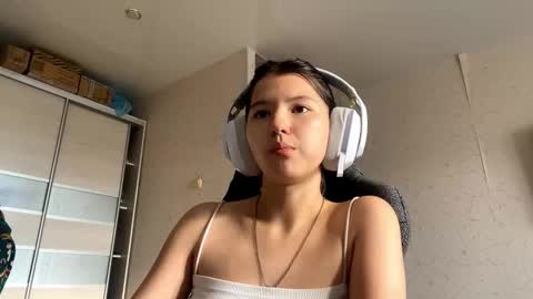 Snapshot of chasidychannel chatting on September 2025 07:41:01 AM Viola online show from September 2025 07:41:01 AM