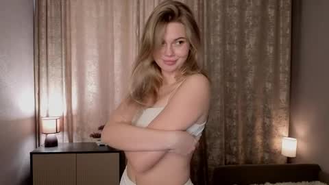 Emilia online show from May 2026 10:36:01 AM