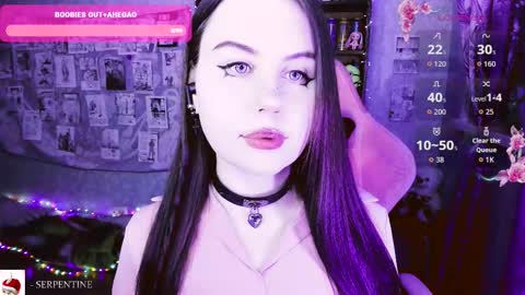 Mia online show from March 2026 05:07:02 PM