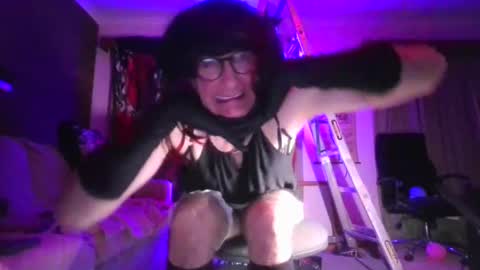 We Chat online show from April 2026 11:36:02 AM