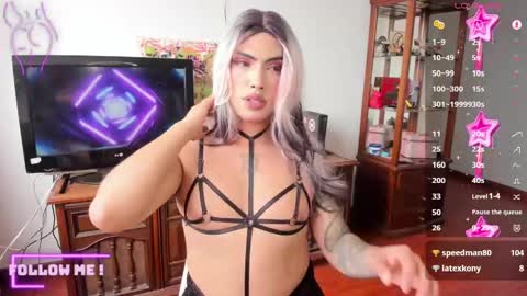 Sophie  online show from February 2025 07:40:02 PM