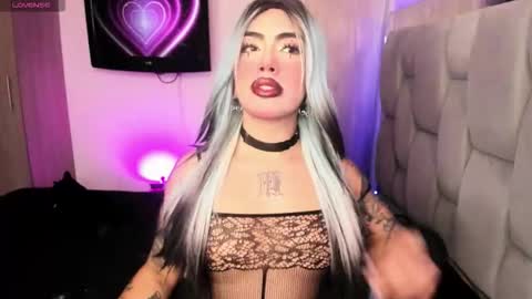 Snapshot of chaturmodels chatting on January 2026 06:02:02 PM Sophie online show from January 2026 06:02:02 PM