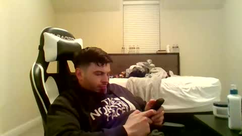 cheddarbob93695 online show from April 2026 04:42:01 AM