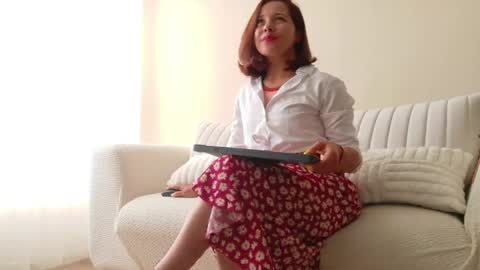 Regina Phalange online show from April 2026 08:25:02 PM