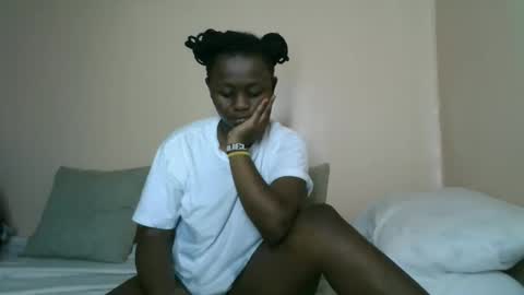 cheeky_charms online show from March 2026 06:05:02 AM