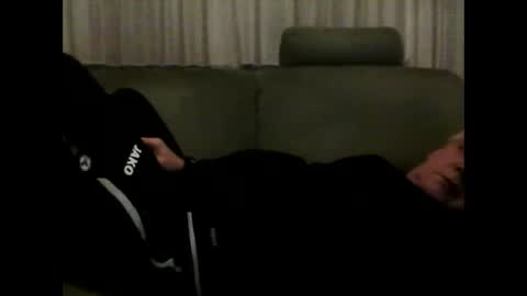 Snapshot of cheesy4444 chatting on February 2025 09:31:01 PM Tom online show from February 2025 09:31:01 PM