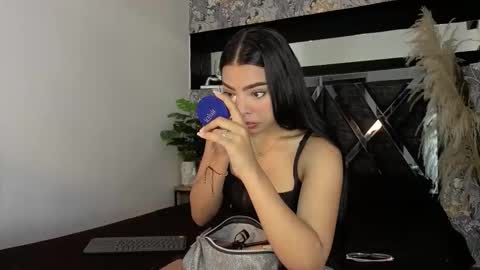   online show from January 2026 03:33:01 AM