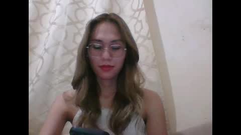 Snapshot of chelly4u69 chatting on March 2025 01:35:02 PM chelly4u69 online show from March 2025 01:35:02 PM