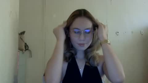 chelly4u69 online show from November 2025 04:04:01 AM