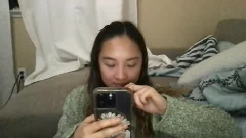 Snapshot of chellybear101 chatting on February 2025 08:05:01 AM chellybear101 online show from February 2025 08:05:01 AM