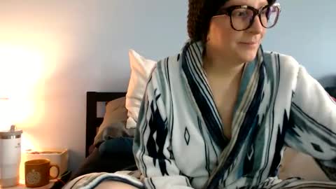 Snapshot of chelseasentra1 chatting on November 2025 04:49:01 PM Chelsea online show from November 2025 04:49:01 PM