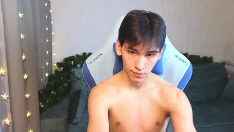 Snapshot of chem1ko chatting on February 2025 03:32:01 PM LUCASRYANPVT IS OPEN online show from February 2025 03:32:01 PM